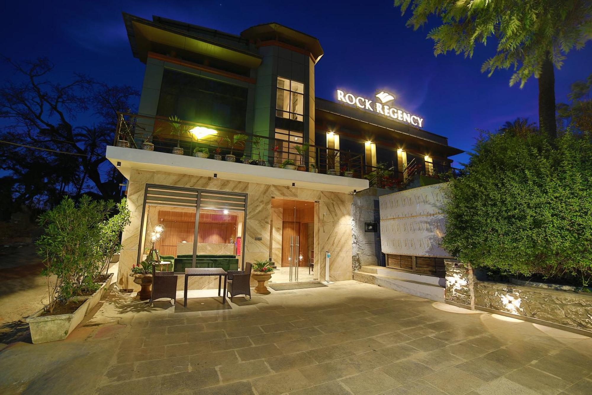 Hotel Rock Regency Mount Abu - A Boutique Rodetel Екстериор снимка